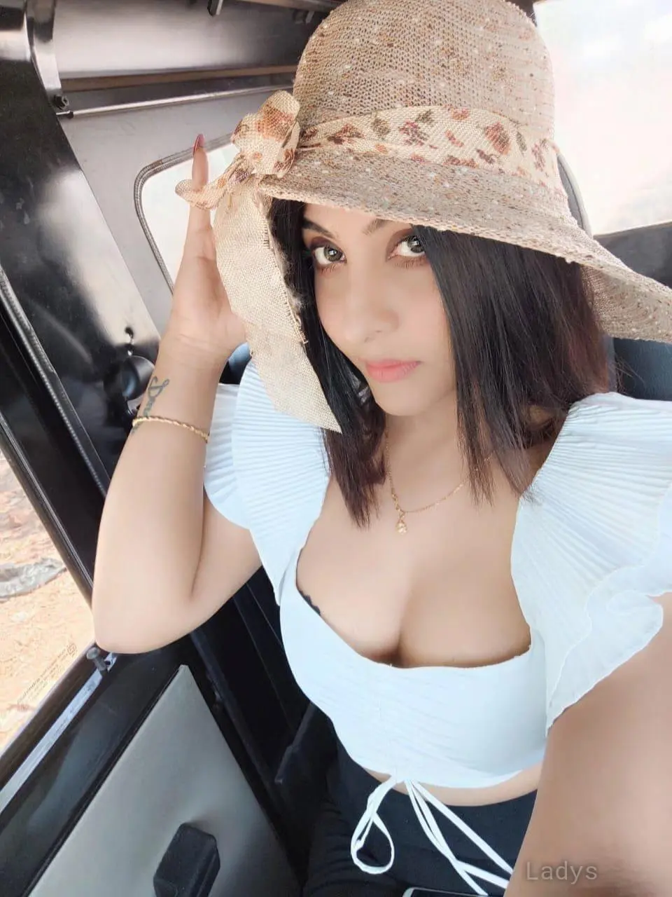Nikita, 21 years latina escorts girl, height 175 sm, Weight kg, listcrawler Goa