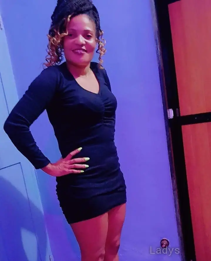 Ronah, 25 years latina escorts girl, height 168 sm, Weight kg, listcrawler Goa