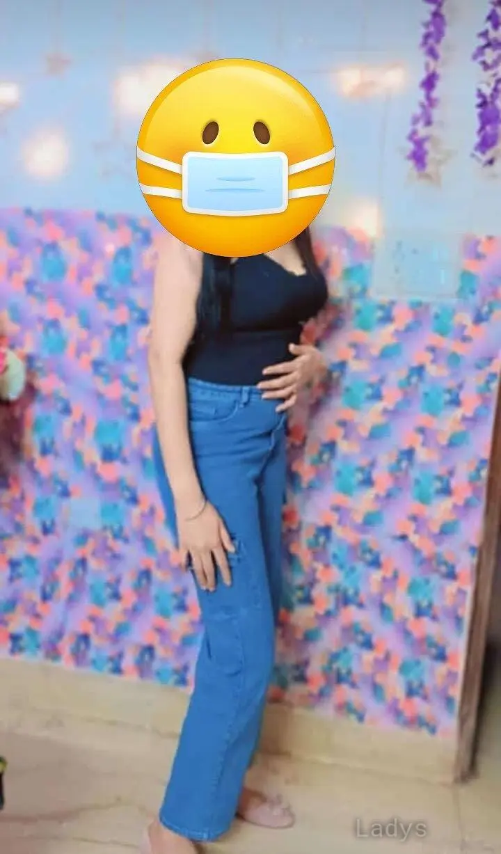 Khushi, 26 years latina escorts girl, height 182 sm, Weight  kg, listcrawler Greater Noida