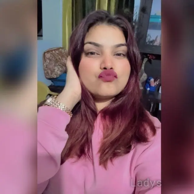 Ravi, 20 years latina escorts girl, height 158 sm, Weight kg, listcrawler Gurgaon