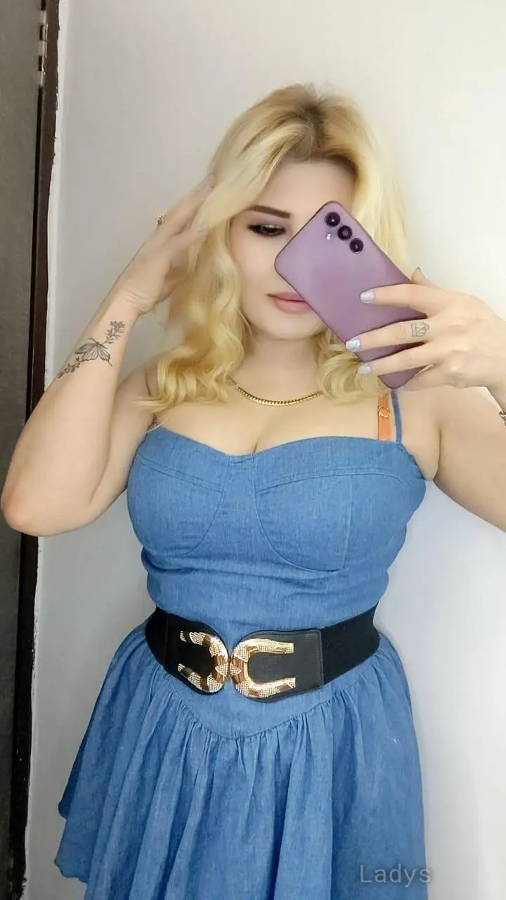Ronit, 24 years latina escorts girl, height 160 sm, Weight kg, listcrawler Gurgaon
