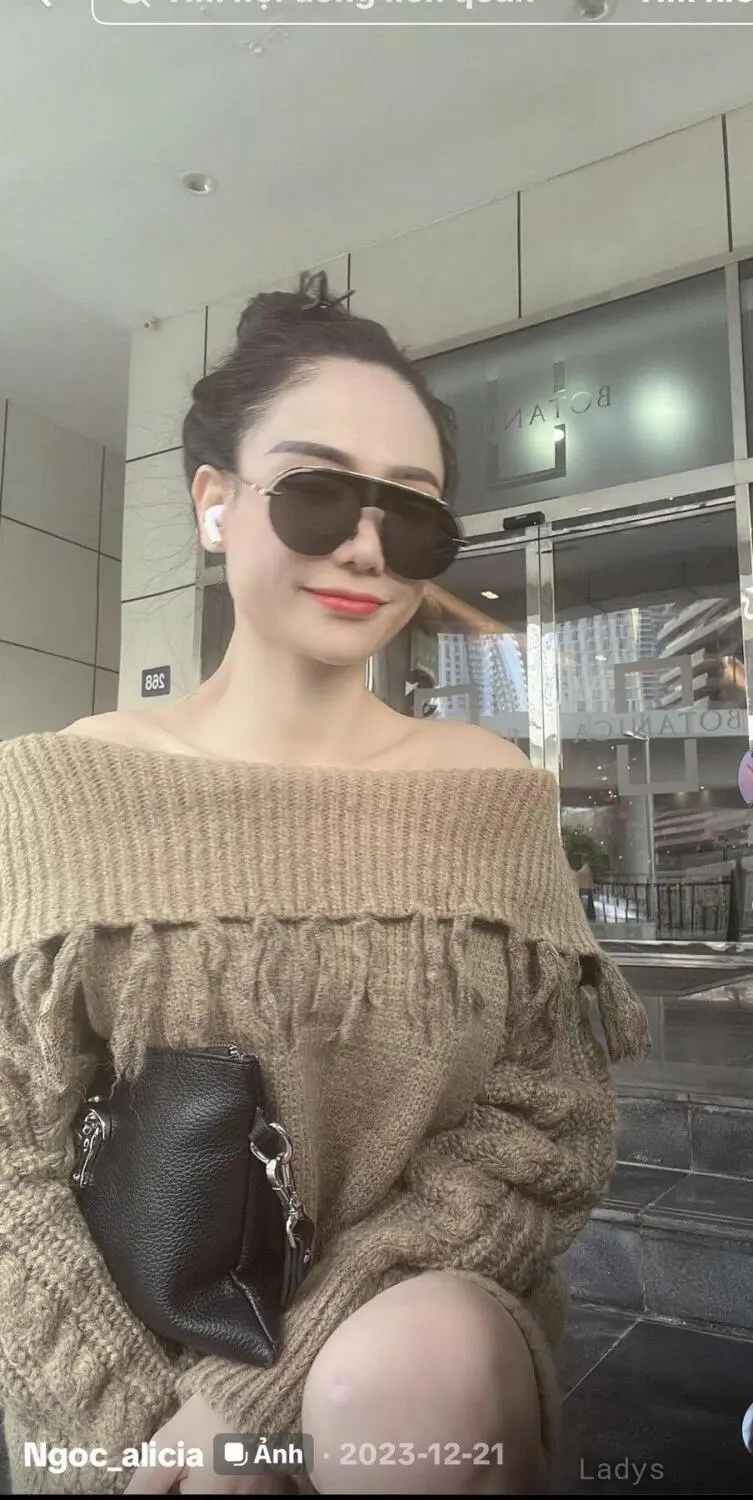 Cherry, 25 years latina escorts girl, height 165 sm, Weight  kg, listcrawler Hanoi