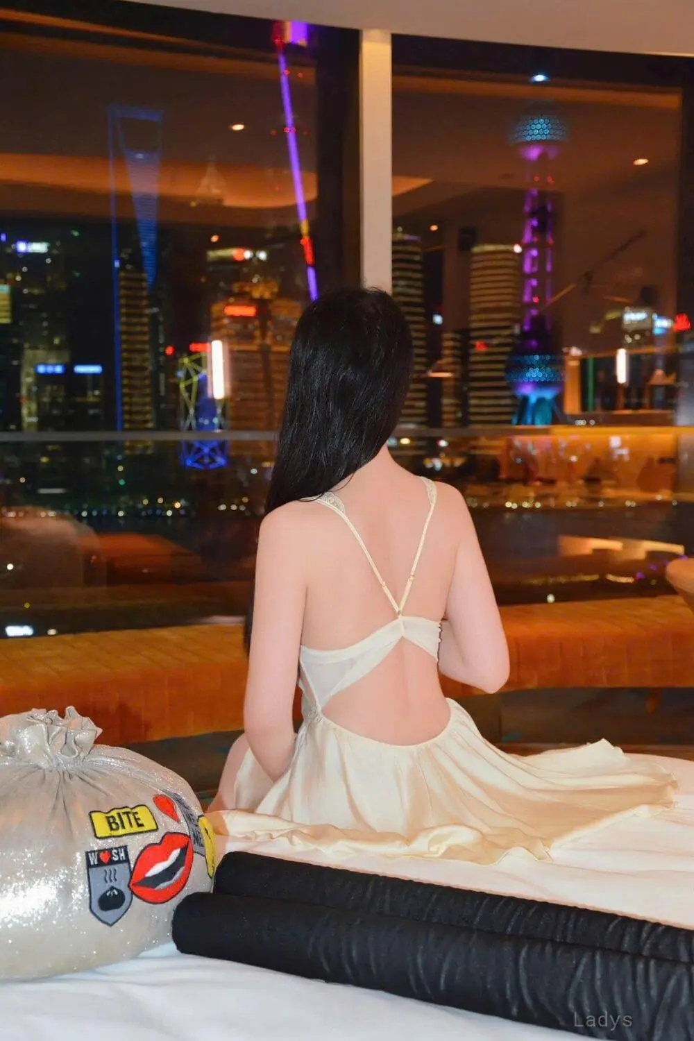 Naila, 23 years latina escorts girl, height 168 sm, Weight kg, listcrawler Hanoi