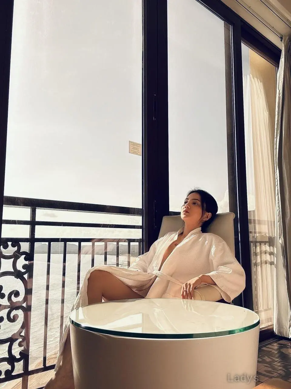 Bellezza, 22 years latina escorts girl, height 165 sm, Weight  kg, listcrawler Ho Chi Minh