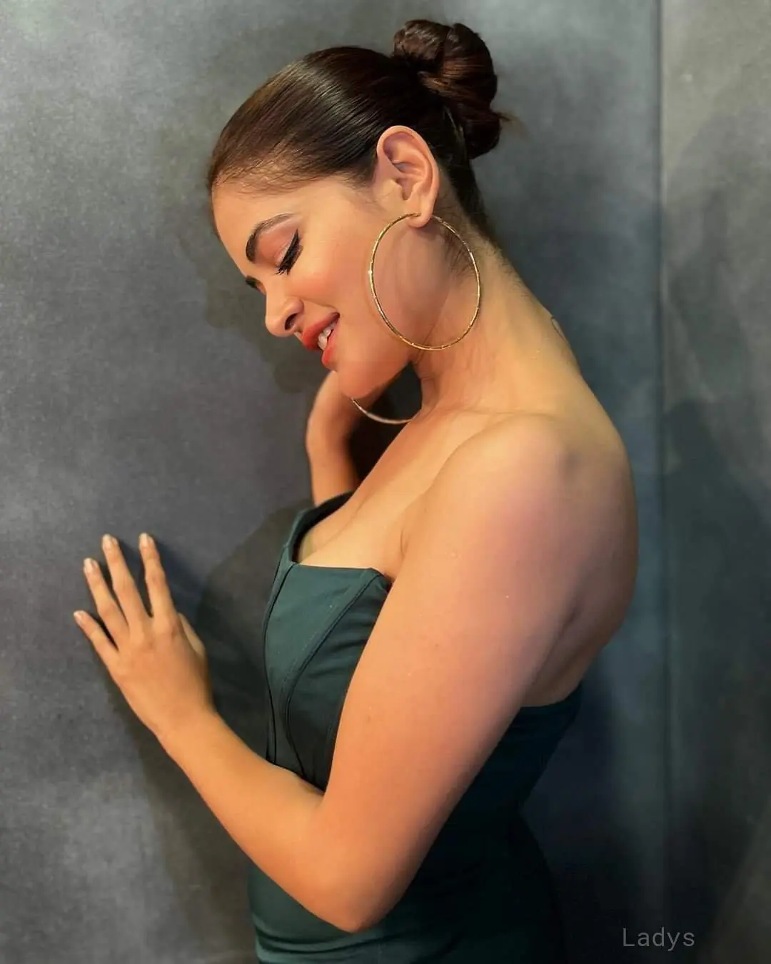 Manika, 22 years latina escorts girl, height 166 sm, Weight  kg, listcrawler Hong Kong