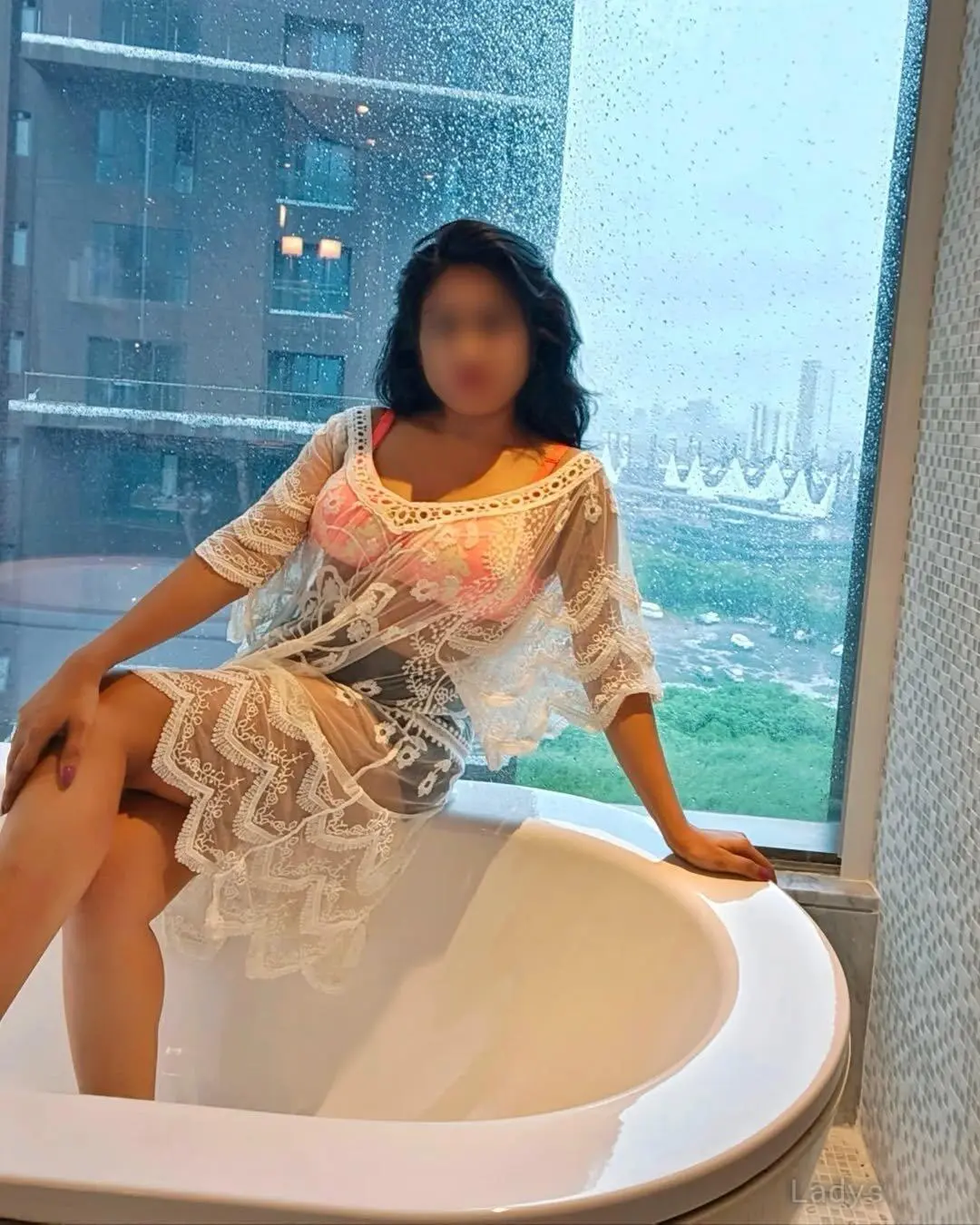 Barbara, 23 years latina escorts girl, height 159 sm, Weight  kg, listcrawler Hyderabad