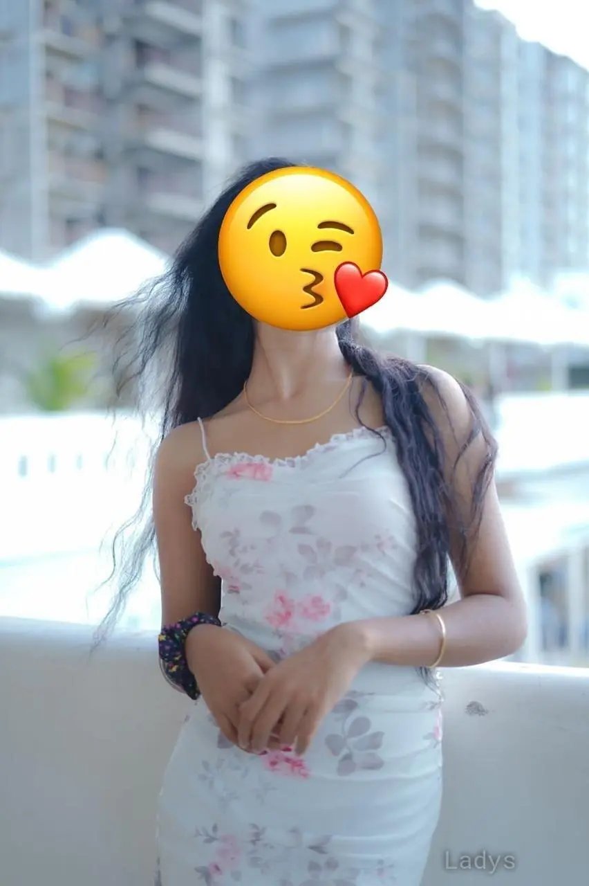 Vertika, 22 years latina escorts girl, height 162 sm, Weight  kg, listcrawler Hyderabad