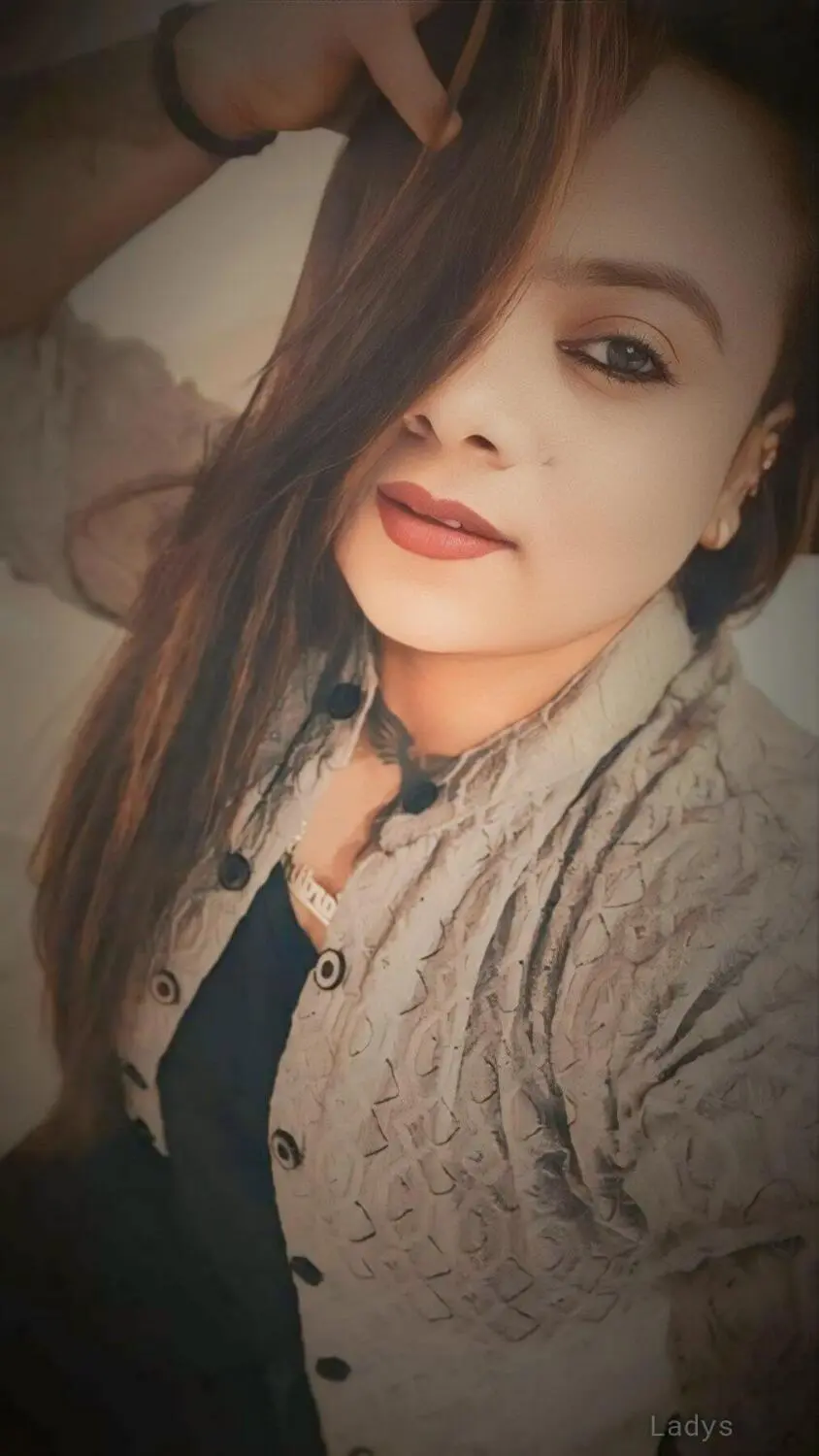 Sonia, 22 years latina escorts girl, height 154 sm, Weight  kg, listcrawler Indore