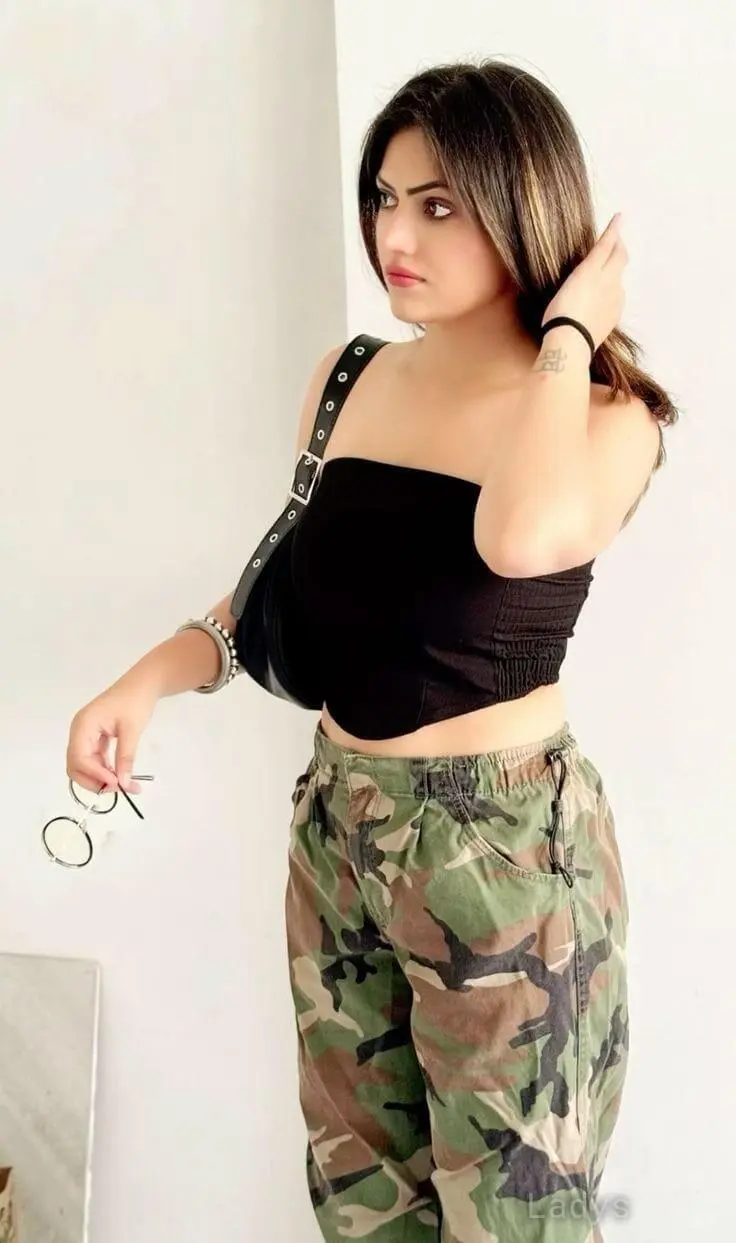 Naina, 23 years latina escorts girl, height 168 sm, Weight  kg, listcrawler Islamabad