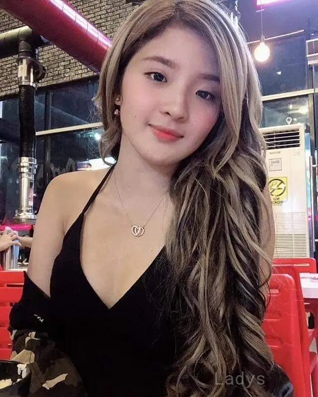 Agnes, 23 years latina escorts girl, height 168 sm, Weight kg, listcrawler Jakarta