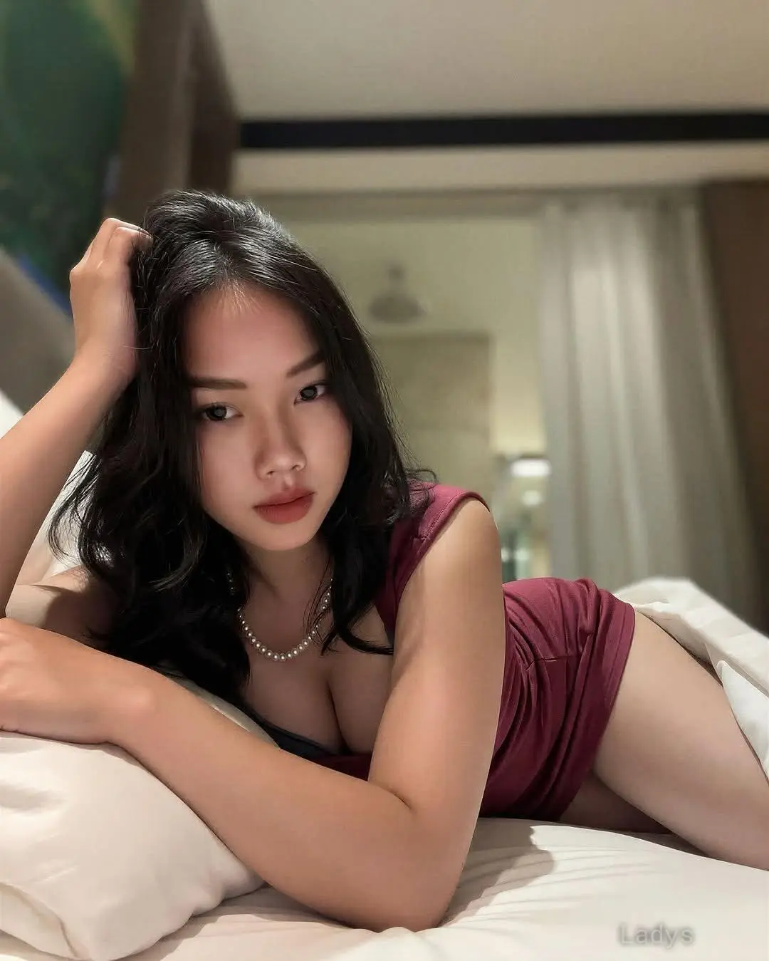 Elena, 25 years latina escorts girl, height  sm, Weight  kg, listcrawler Jakarta