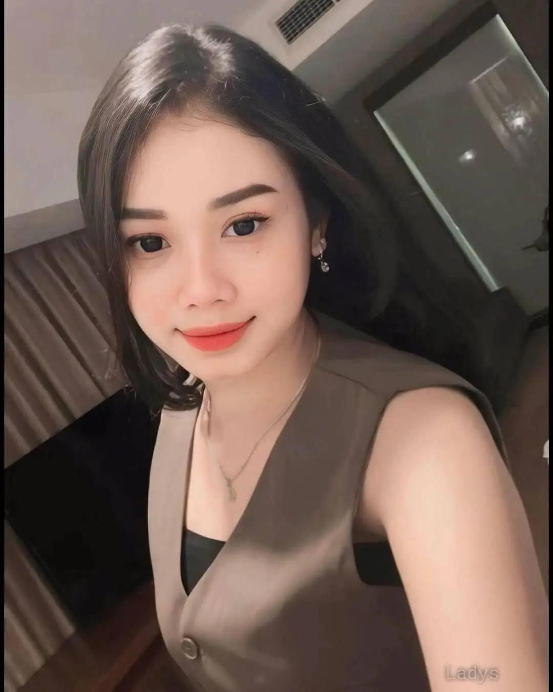 Maya, 22 years latina escorts girl, height 166 sm, Weight kg, listcrawler Jakarta