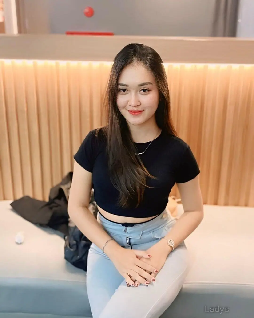 Nesa, 25 years latina escorts girl, height 167 sm, Weight kg, listcrawler Jakarta
