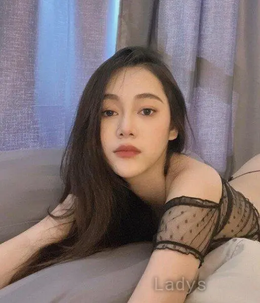 Vinna, 22 years latina escorts girl, height 165 sm, Weight kg, listcrawler Jakarta