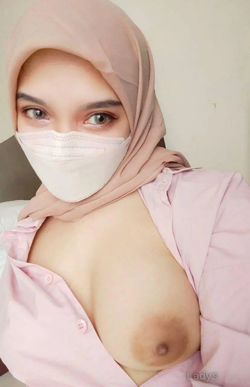 Cherry, 22 years latina escorts girl, height 170 sm, Weight  kg, listcrawler Jeddah