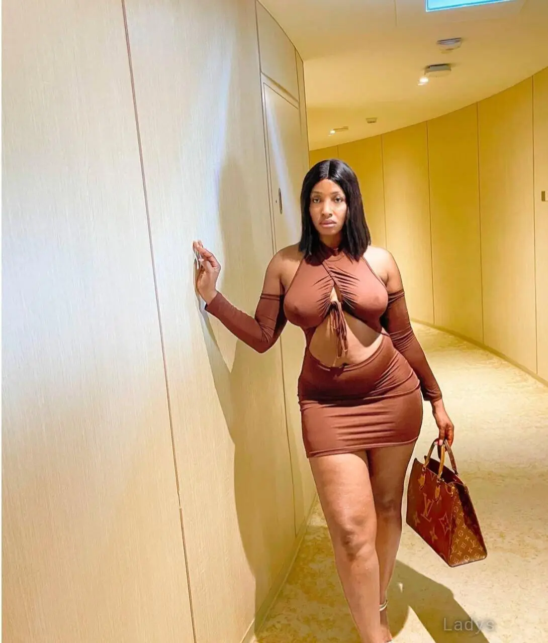 JOJO, 23 years latina escorts girl, height sm, Weight kg, listcrawler Kathmandu