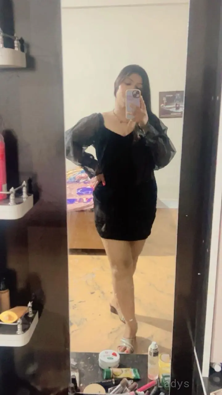 Kashish, 25 years latina escorts girl, height 158 sm, Weight kg, listcrawler Kochi