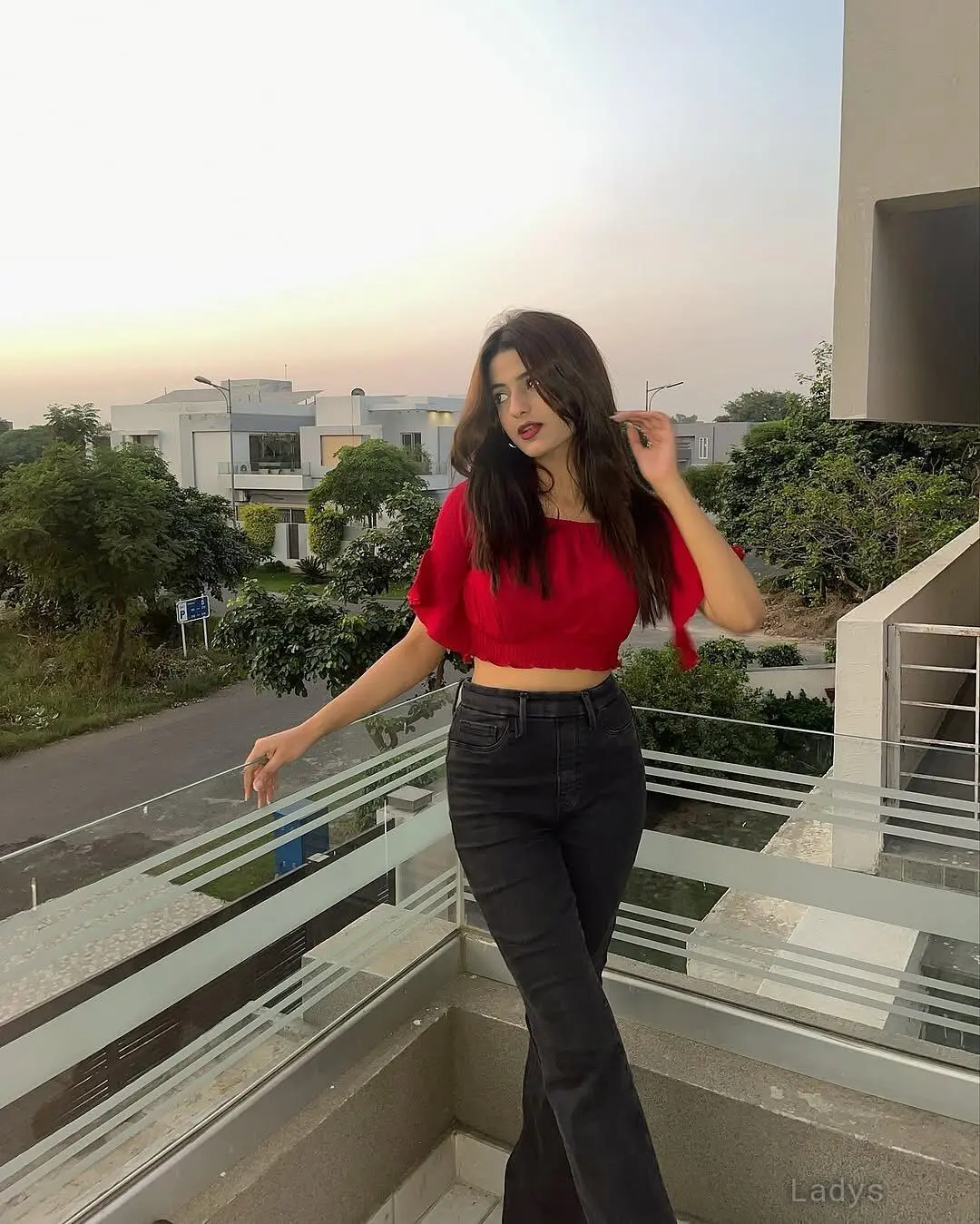 Nitya, 23 years latina escorts girl, height 162 sm, Weight kg, listcrawler Kochi