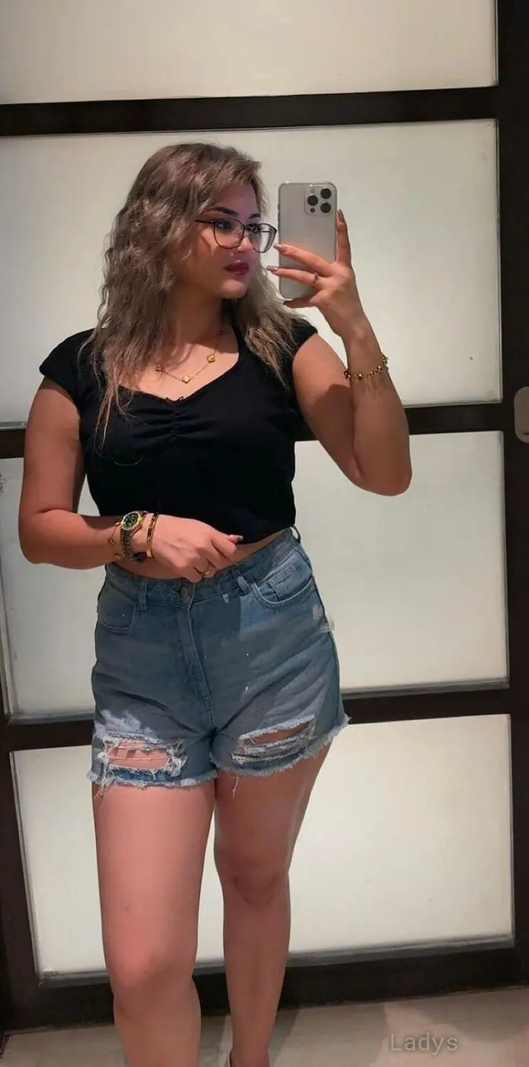 Payment, 24 years latina escorts girl, height 163 sm, Weight kg, listcrawler Kochi