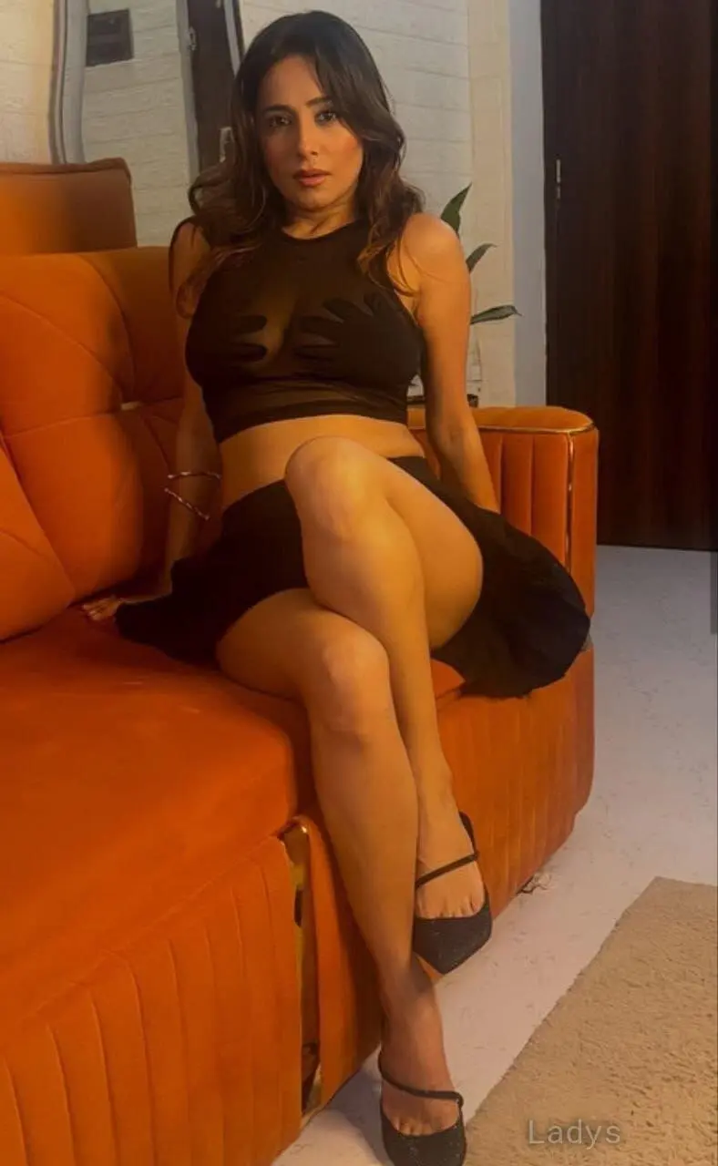 Hinisha, 23 years latina escorts girl, height 154 sm, Weight kg, listcrawler Krabi