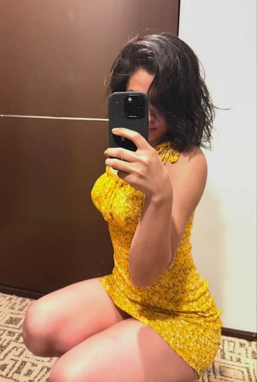 Samaira, 22 years latina escorts girl, height 154 sm, Weight  kg, listcrawler Krabi