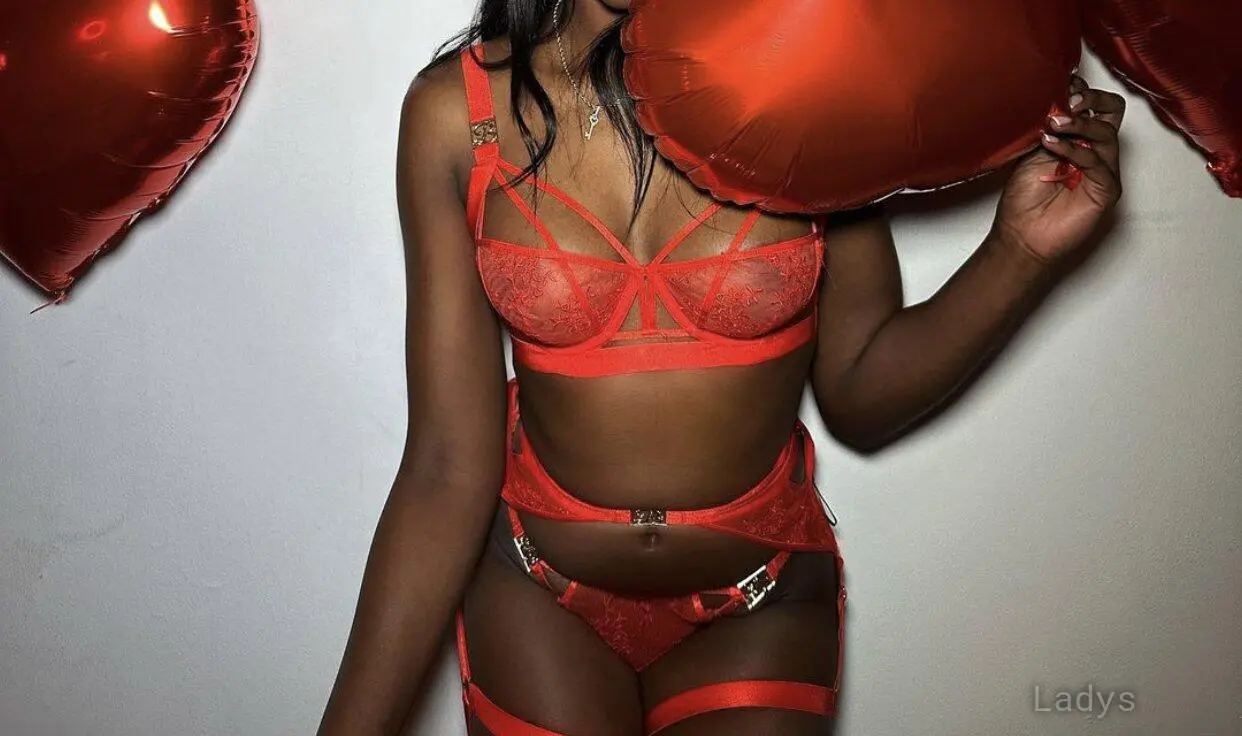 Ayla, 24 years latina escorts girl, height 172 sm, Weight  kg, listcrawler Lisboa