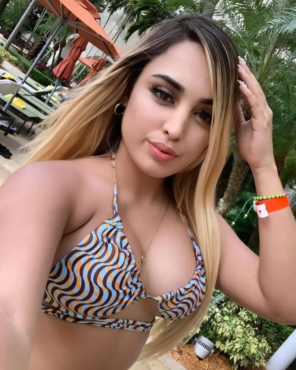 CLOE, 22 years latina escorts girl, height 161 sm, Weight 61 kg, listcrawler Louisville