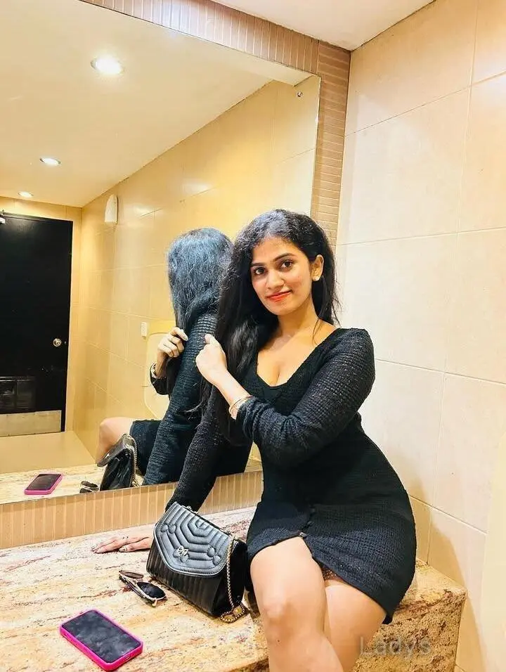 Anushka, 21 years latina escorts girl, height 154 sm, Weight kg, listcrawler Madurai
