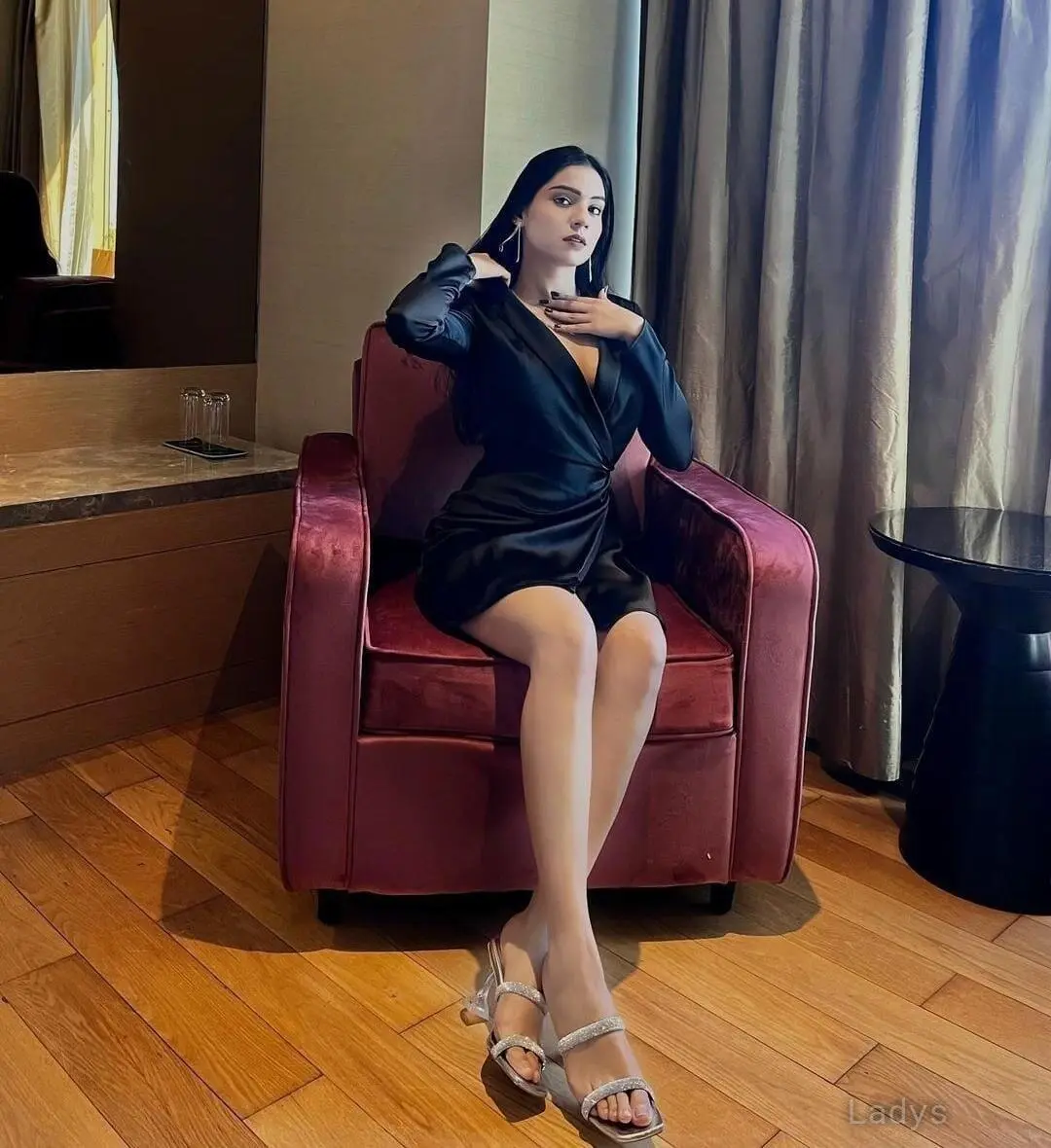 Lana, 22 years latina escorts girl, height 154 sm, Weight kg, listcrawler Manali