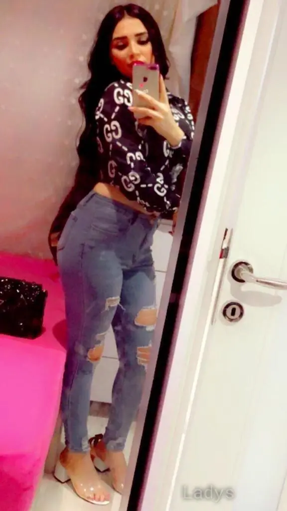 Hala, 22 years latina escorts girl, height 164 sm, Weight  kg, listcrawler Manama