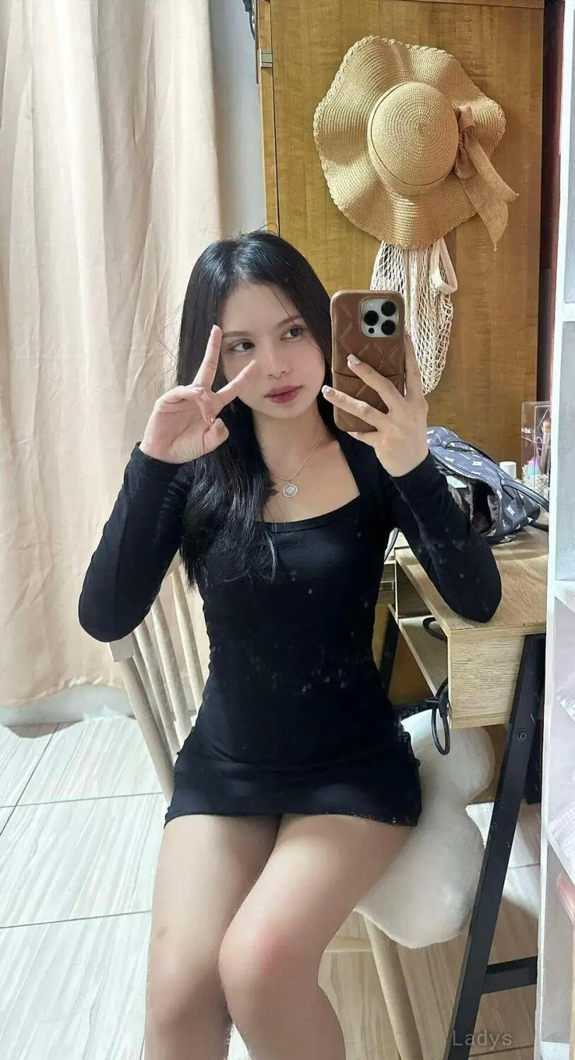 Avi, 25 years latina escorts girl, height 155 sm, Weight  kg, listcrawler Manila