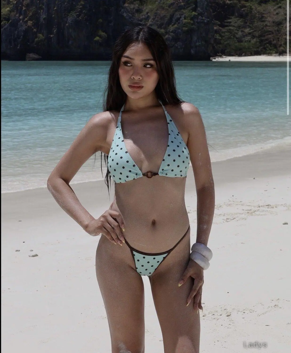 Chandria, 27 years latina escorts girl, height 170 sm, Weight  kg, listcrawler Mauritius