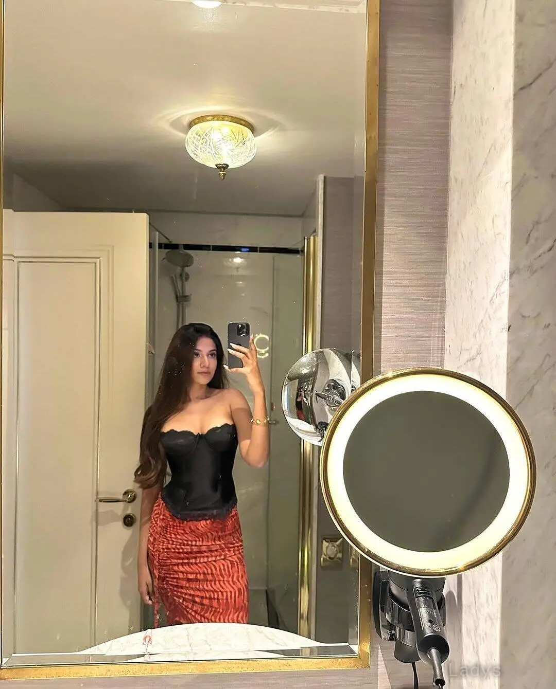 Kiki, 22 years latina escorts girl, height 160 sm, Weight kg, listcrawler Mauritius