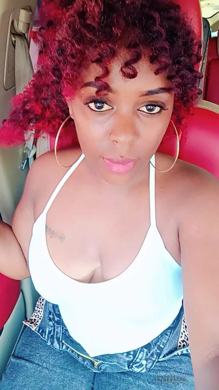 Dinah, 26 years latina escorts girl, height 155 sm, Weight kg, listcrawler Mombasa