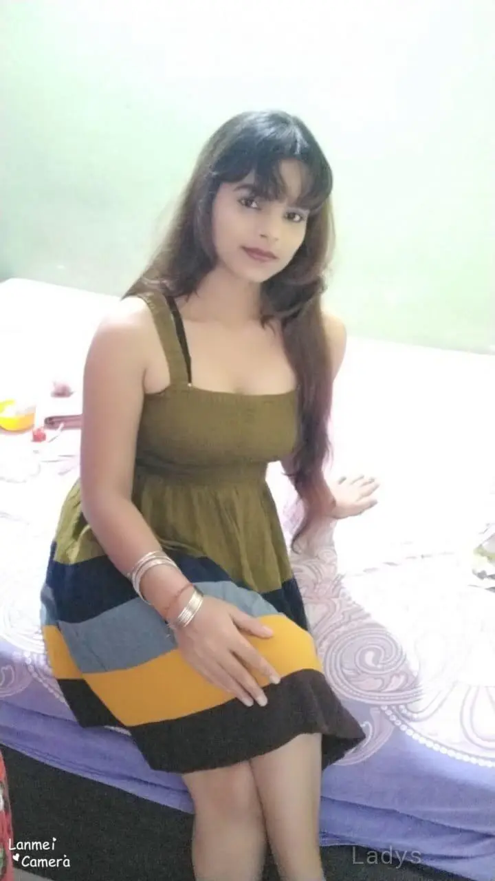 Deepika, 23 years latina escorts girl, height 153 sm, Weight  kg, listcrawler Mumbai