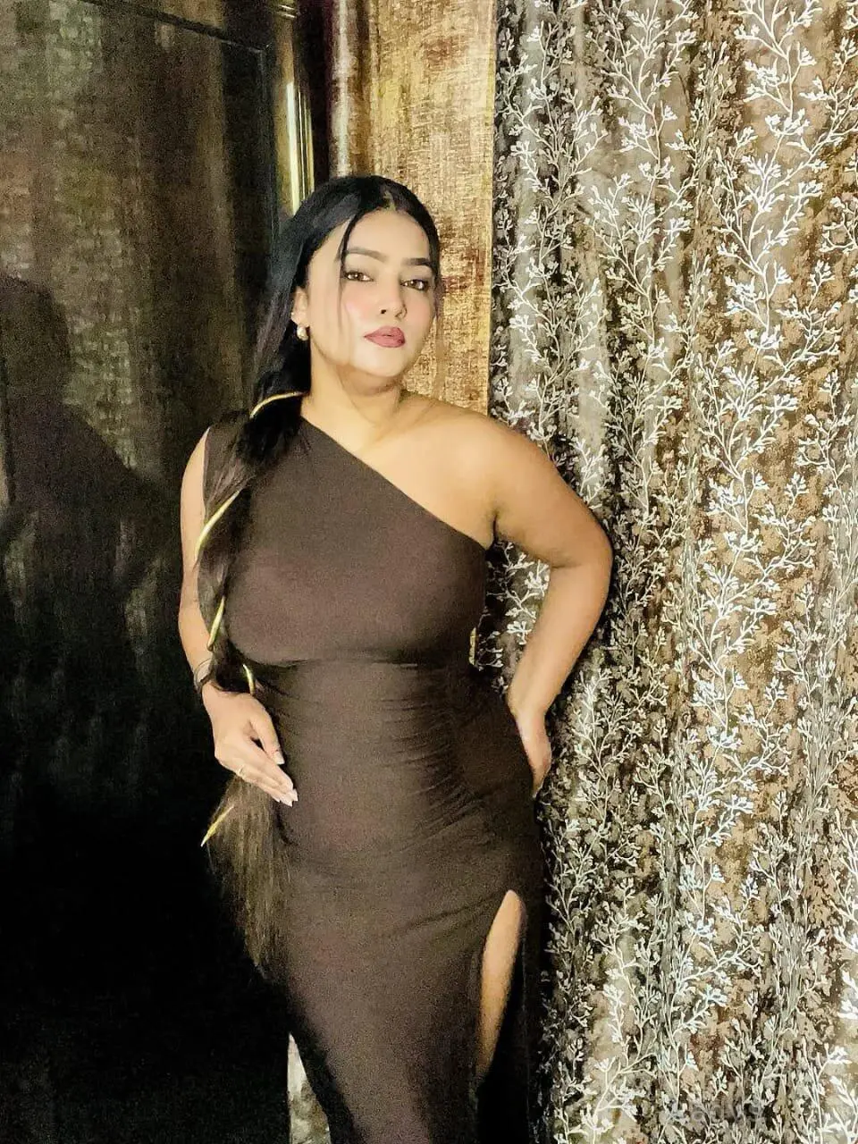 Dhruvi, 23 years latina escorts girl, height 154 sm, Weight  kg, listcrawler Mumbai
