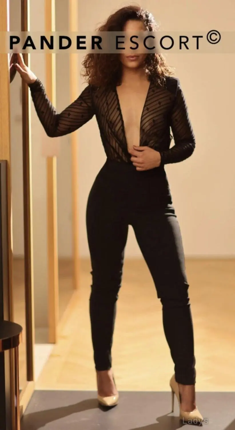 Amelie, 35 years latina escorts girl, height 160 sm, Weight kg, listcrawler Munich