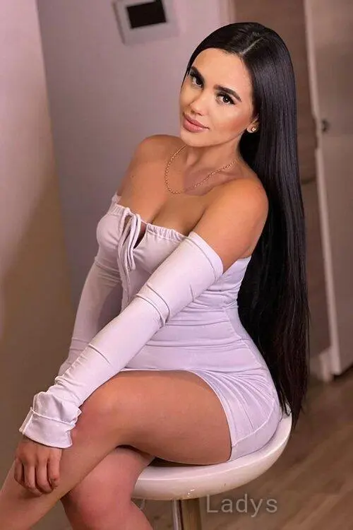 Pagie, 25 years latina escorts girl, height 172 sm, Weight  kg, listcrawler Munich