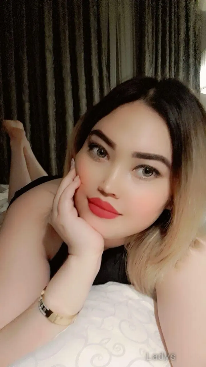 Aida, 25 years latina escorts girl, height 165 sm, Weight  kg, listcrawler Muscat