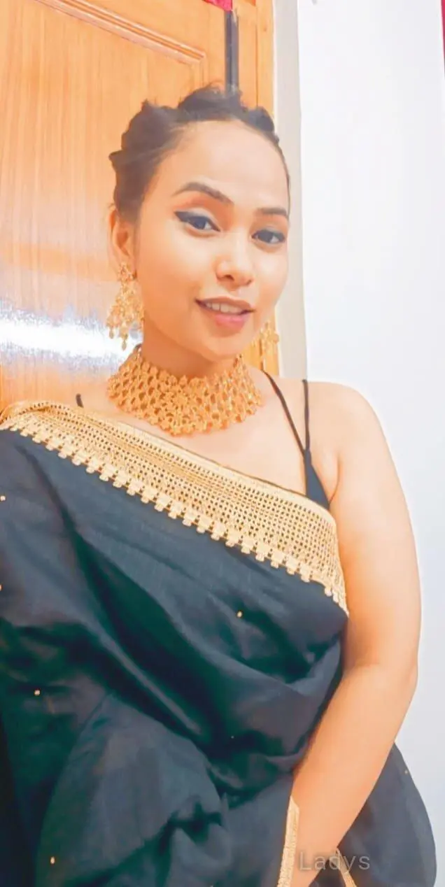 Leena, 24 years latina escorts girl, height 155 sm, Weight kg, listcrawler Nagpur