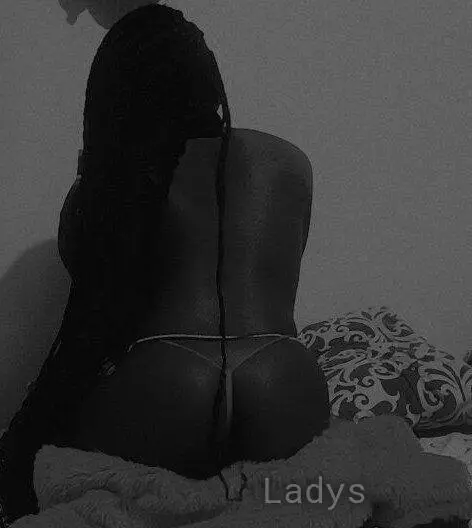Emmy, 27 years latina escorts girl, height 165 sm, Weight  kg, listcrawler Nairobi