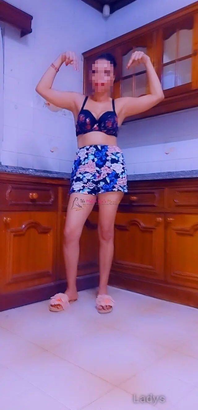Salma, 22 years latina escorts girl, height 160 sm, Weight kg, listcrawler Nairobi
