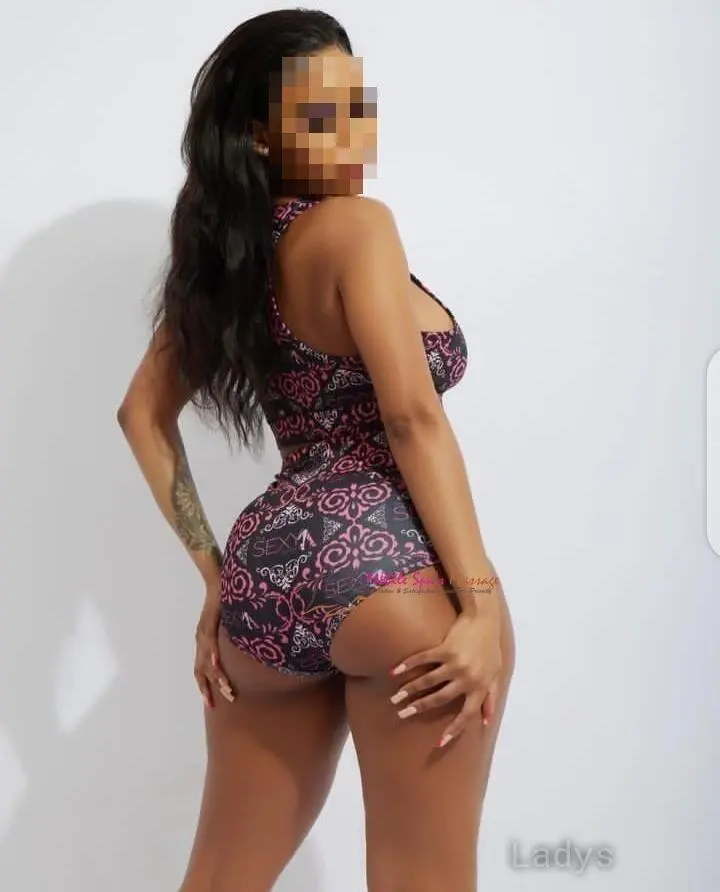 Zawadi, 23 years latina escorts girl, height 165 sm, Weight kg, listcrawler Nairobi
