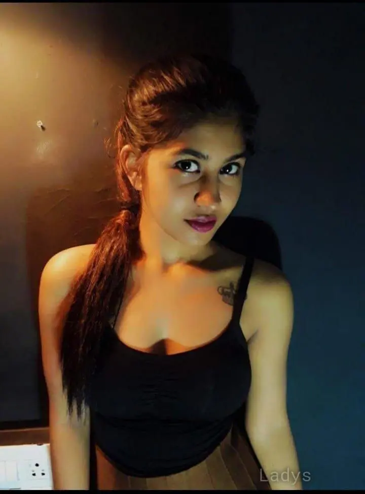 Divya, 21 years latina escorts girl, height 154 sm, Weight kg, listcrawler Nashik