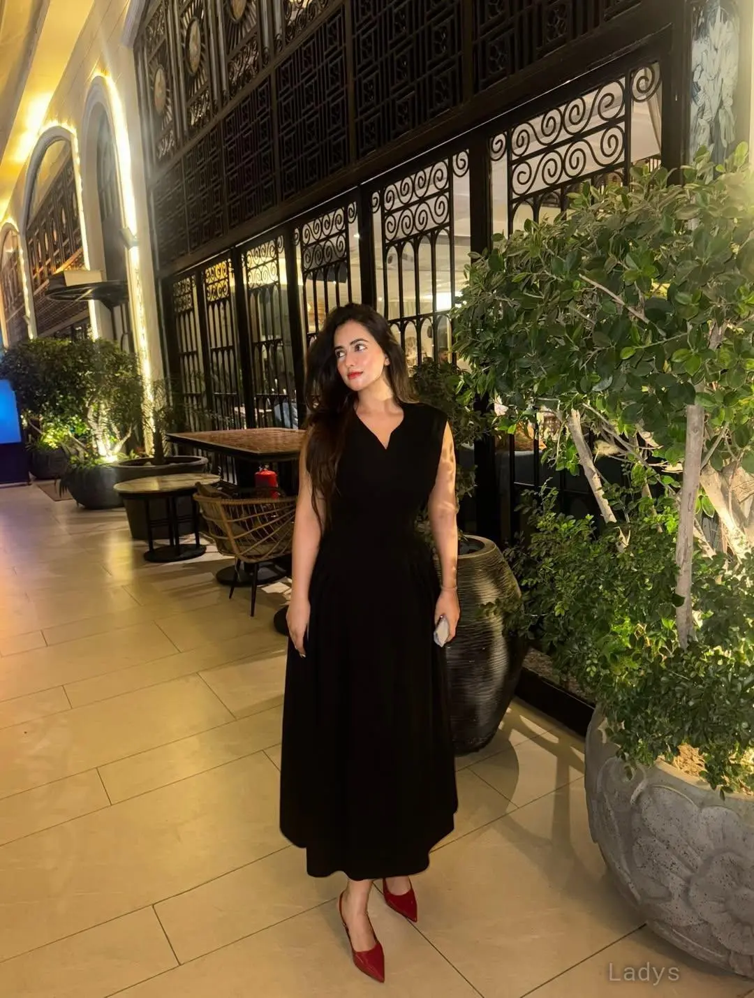 Annabelle, 21 years latina escorts girl, height 170 sm, Weight kg, listcrawler Navi Mumbai
