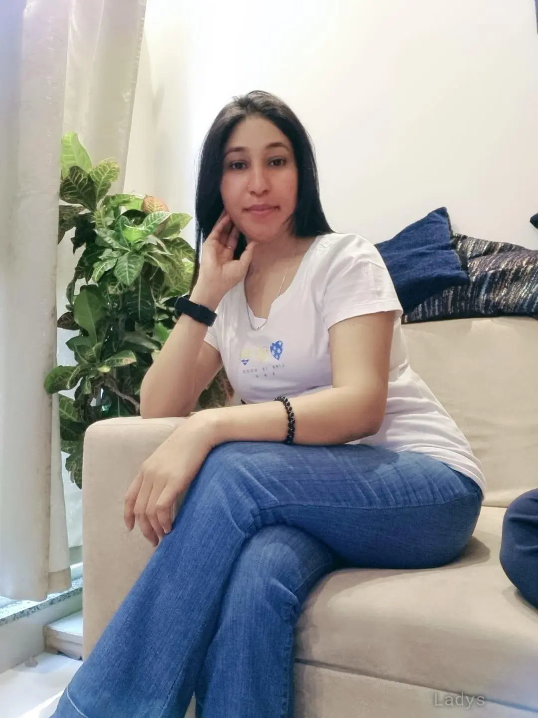 Sofiya, 23 years latina escorts girl, height 164 sm, Weight kg, listcrawler Navi Mumbai