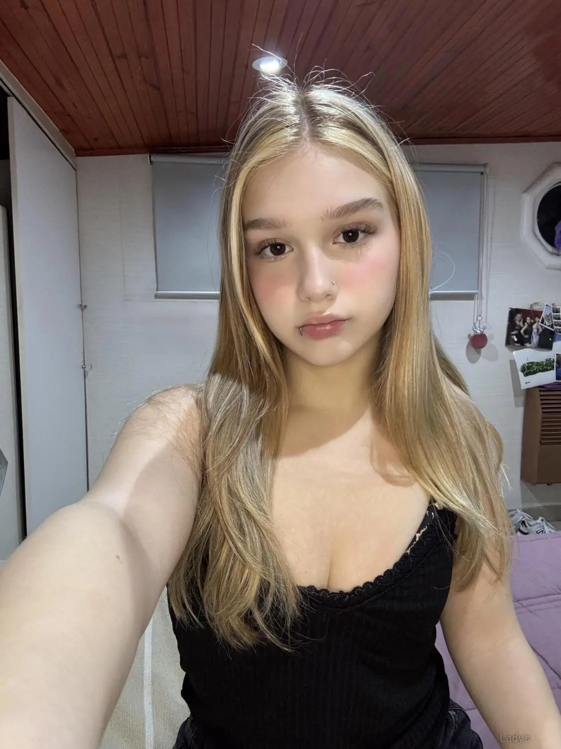 Just turned 18 & better than your wife, 18 years latina escorts girl, height 151 sm, Weight 42 kg, listcrawler New York