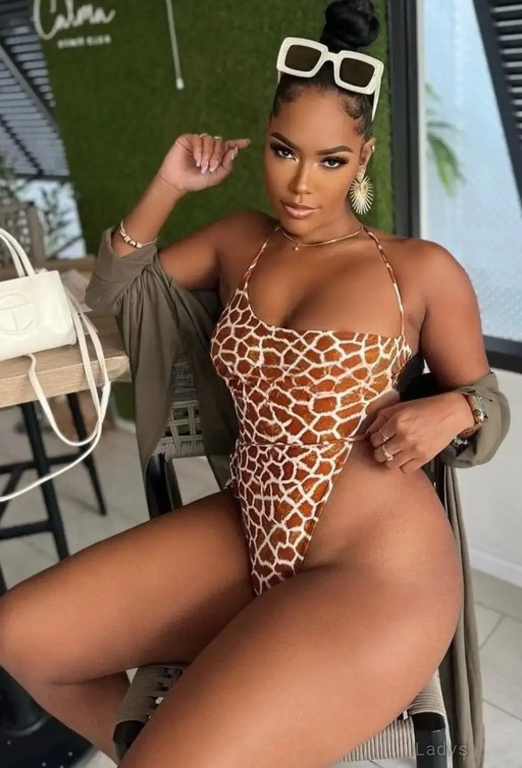 NOAMI COQUINA, 25 years latina escorts girl, height 161 sm, Weight 63 kg, listcrawler Nice