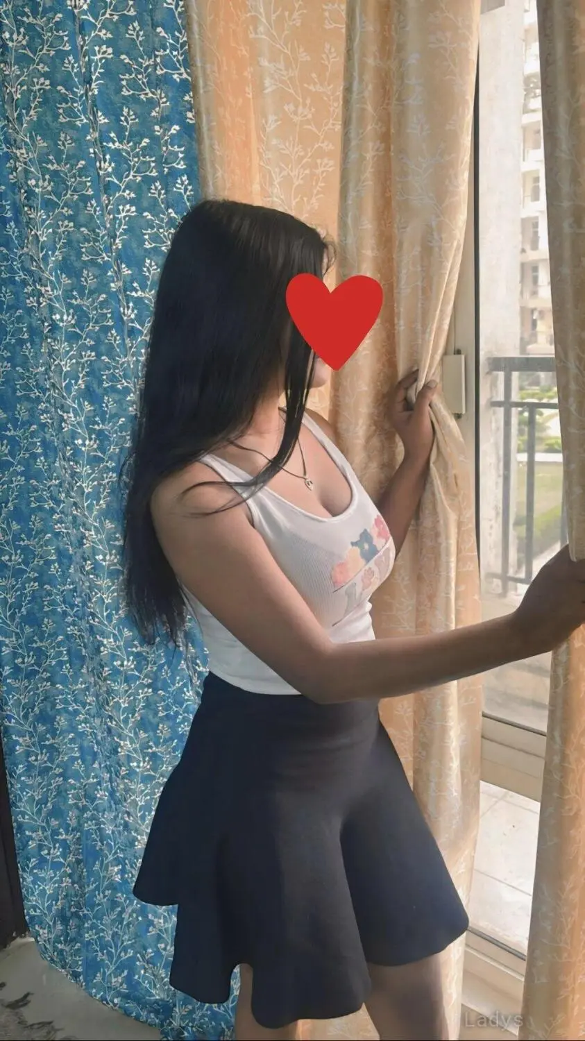Janvi, 20 years latina escorts girl, height 168 sm, Weight kg, listcrawler Noida