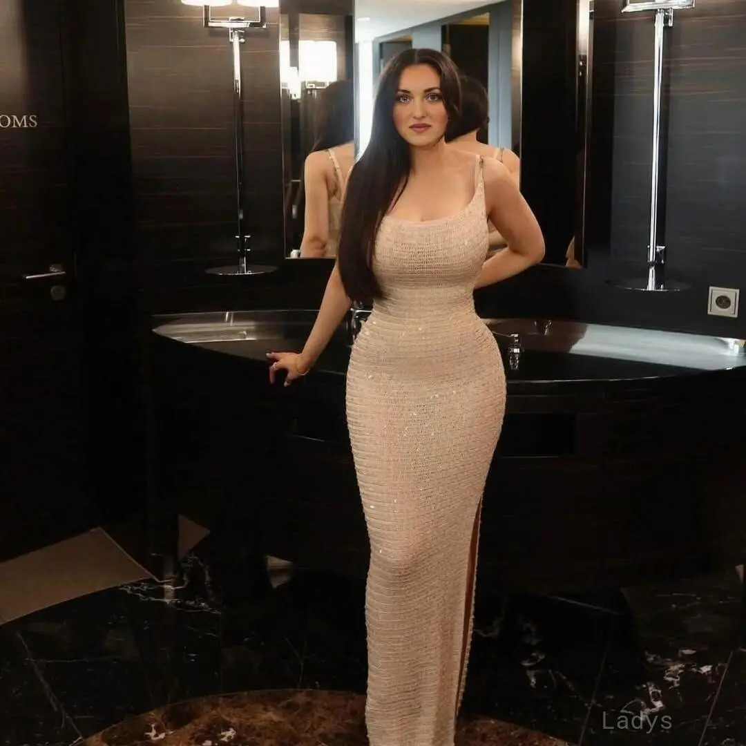 Emma, 22 years latina escorts girl, height 154 sm, Weight kg, listcrawler Pattaya